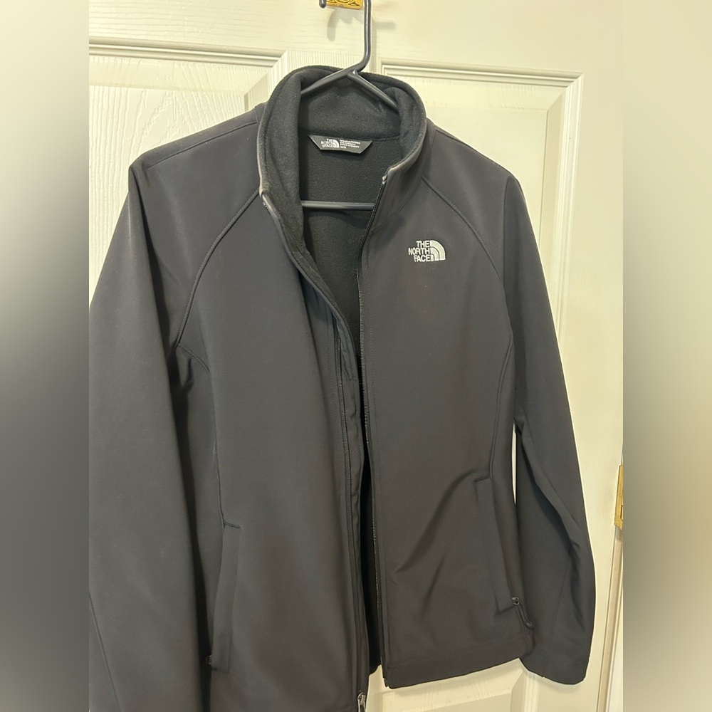 The North Face Womens Windwall Black Jacket - Picture 3 of 10